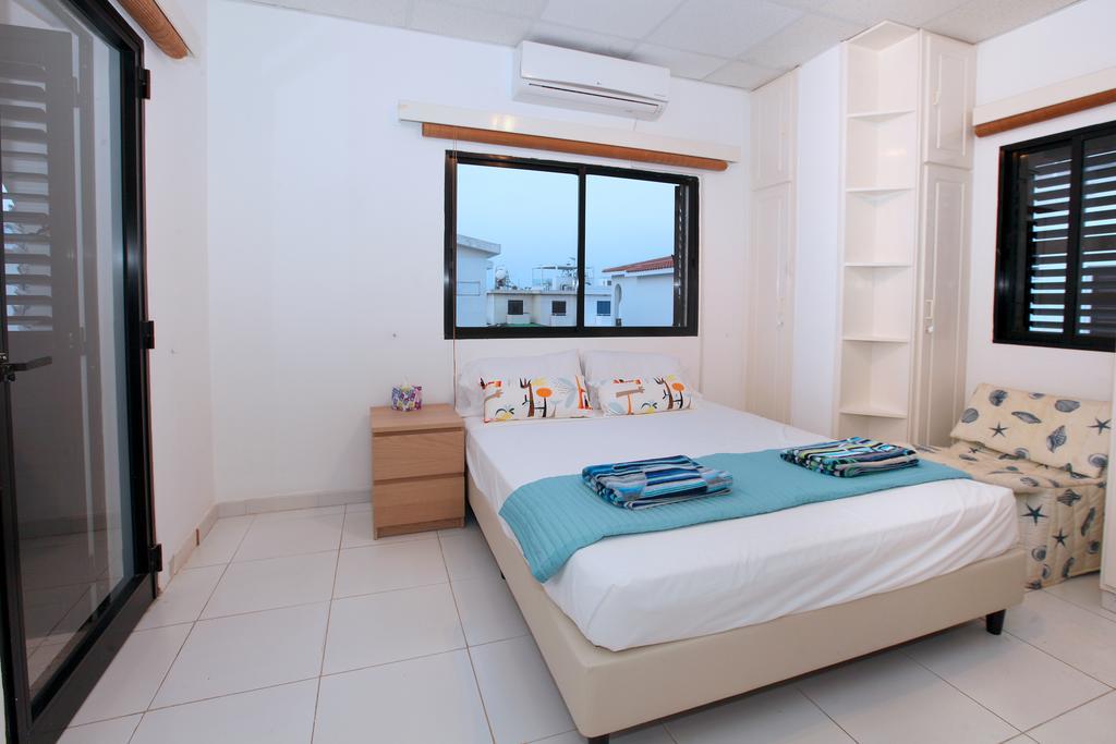 Green Bay Villa โปรทาราส ภายนอก รูปภาพ