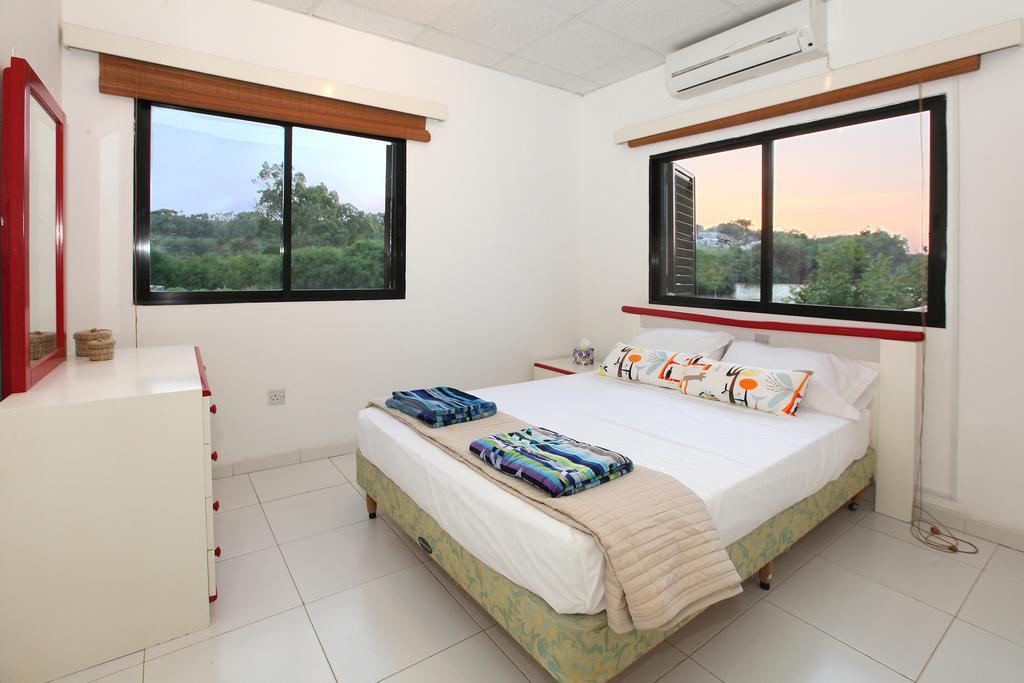 Green Bay Villa โปรทาราส ภายนอก รูปภาพ